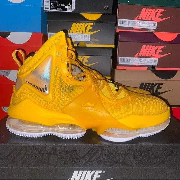Nike | Shoes | Nike Lebron 9 Hard Hat University Gold Black  display picture 1